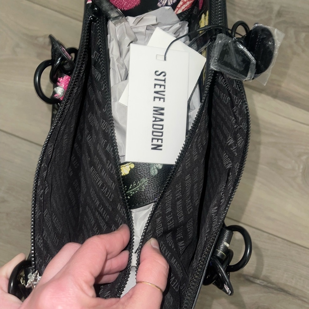 NWT Steve Madden Floral Black Tote Bag - Picture 7 of 10
